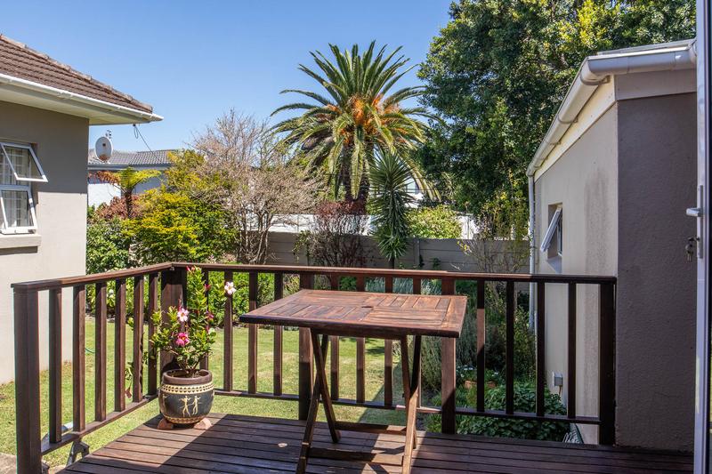 4 Bedroom Property for Sale in Bergvliet Western Cape